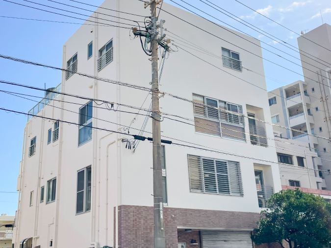 沖縄県那覇市　T様邸　外壁塗装、陸屋根防水工事